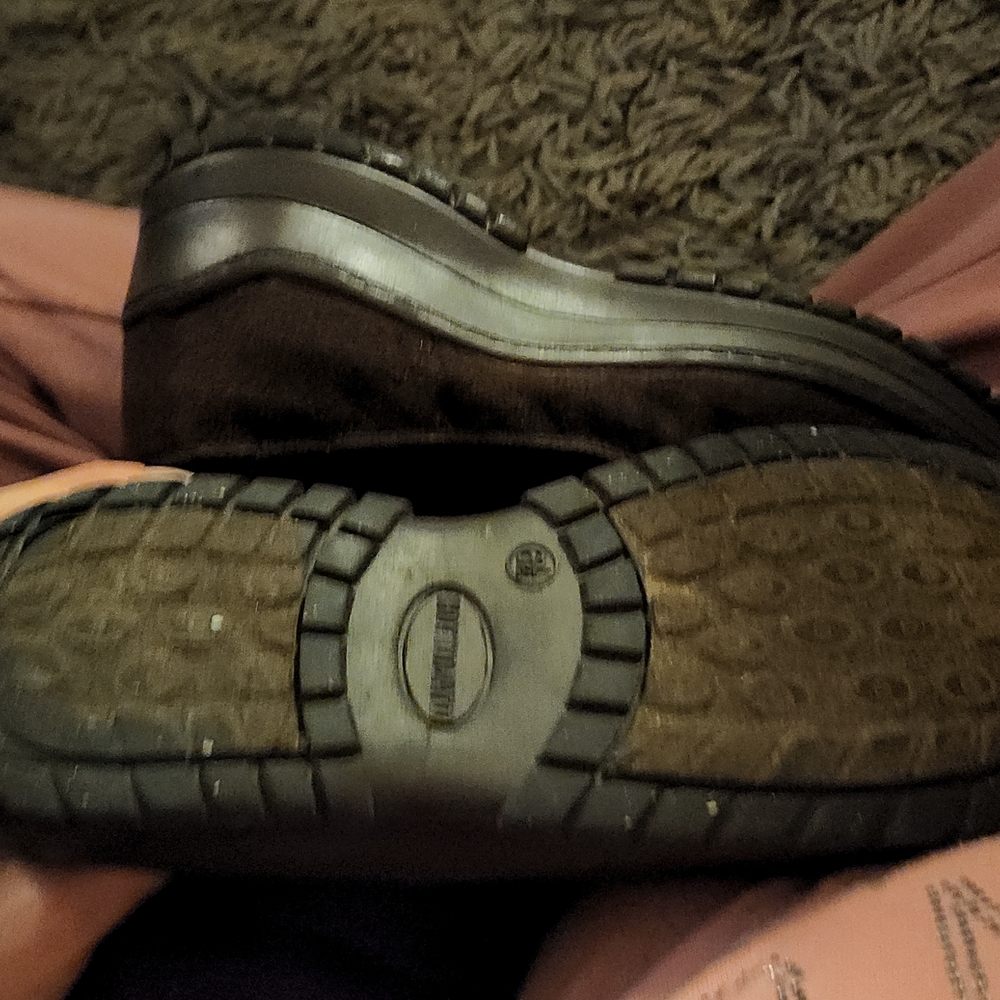 Boots - Picture 3 of 3